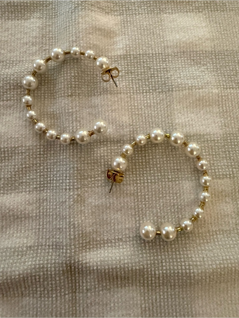 Pearl Bead Hoop Earrings in White and Gold
